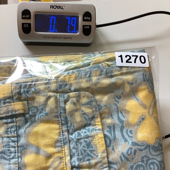 L.L. Bean Floral Short Summer - Picture 9 of 9